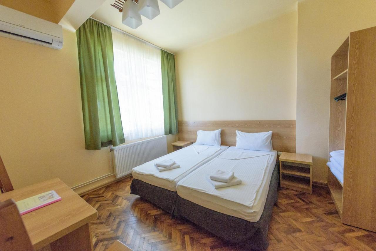Pensiunea Tranzit Satu Mare Ngoại thất bức ảnh